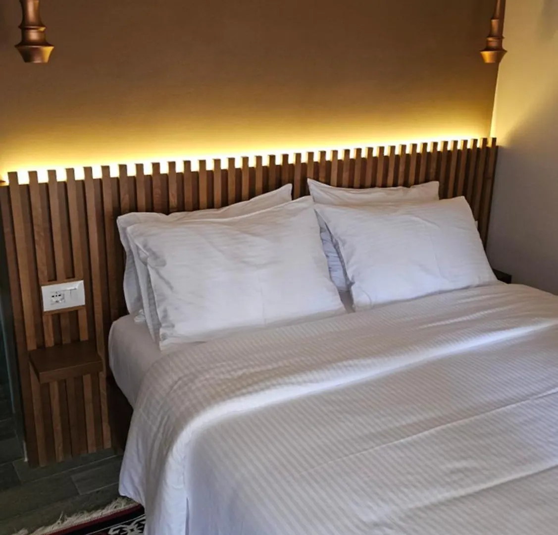 Palorto Hotel Gjirokaster 3*,