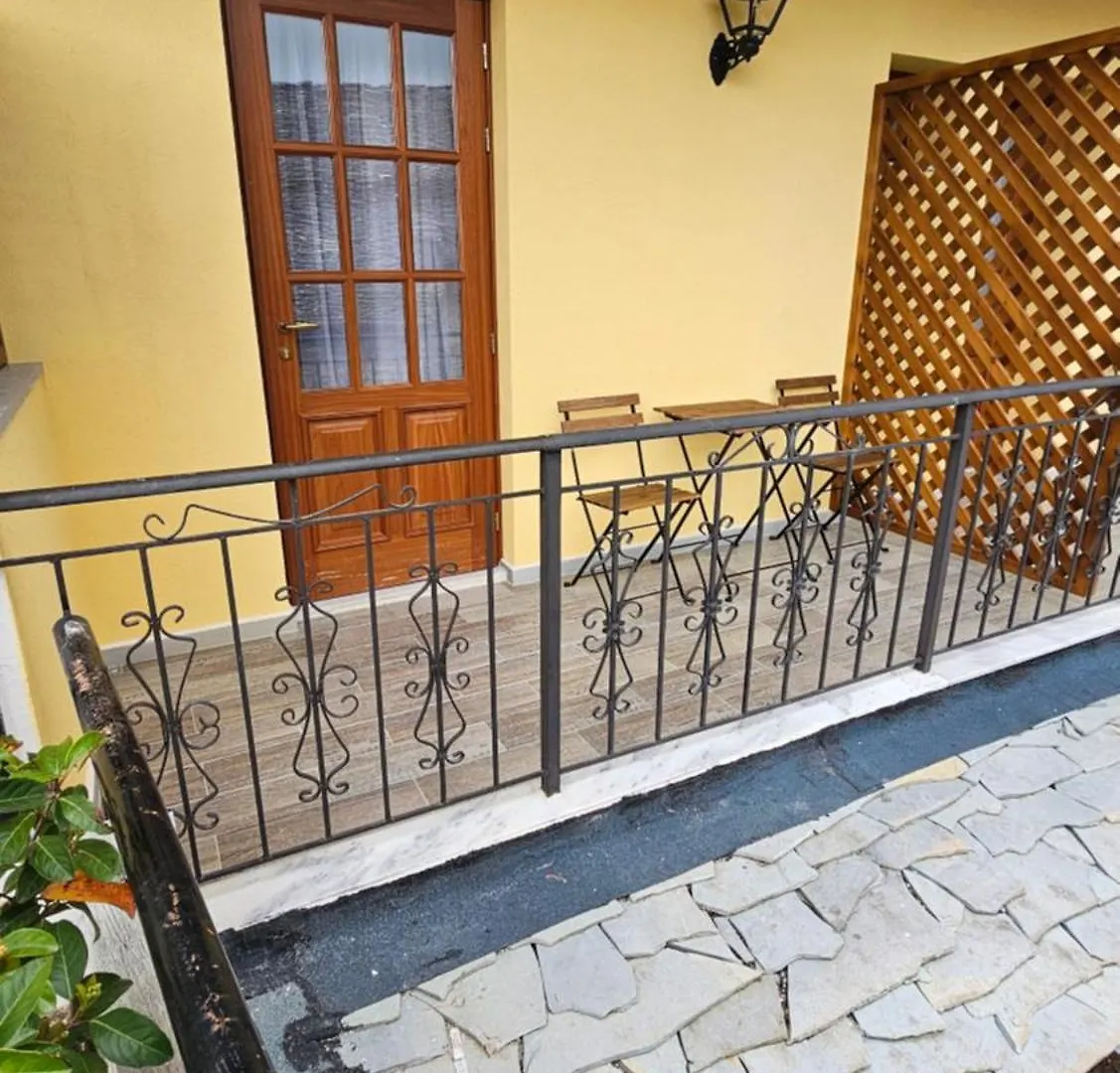 Palorto Hotel Gjirokaster Inn
