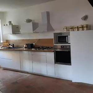 https://domaine-de-la-fee-licite-jullie.hotels-rhonealpes.com