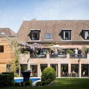 https://bb-filemonbaucis.bruges-hotels.info