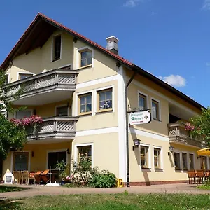 Landgasthof Zum Schloss Inn Birgland